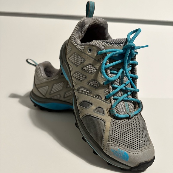 North Face Hiking Shoes. Gray and blue. Size 7.5 - Picture 2 of 7